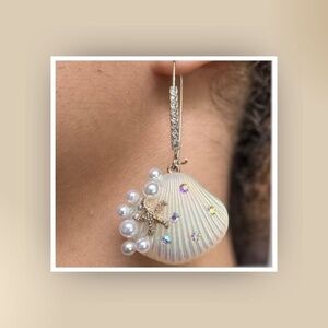 Betsey Johnson Sea Shell Dangly Earrings